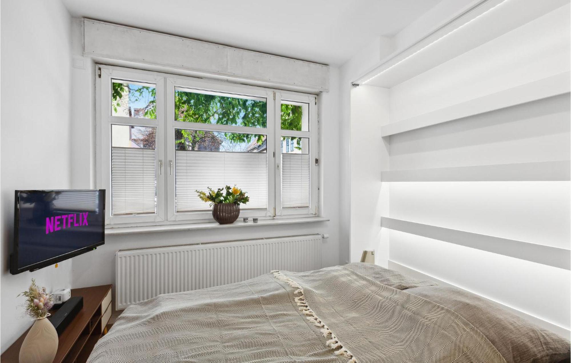 Pet Friendly Apartment In Naumburg With Kitchen Екстер'єр фото